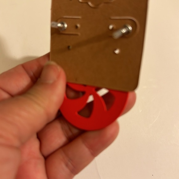 NWT A set of 3 red Christmas earrings with blings. - Picture 5 of 5